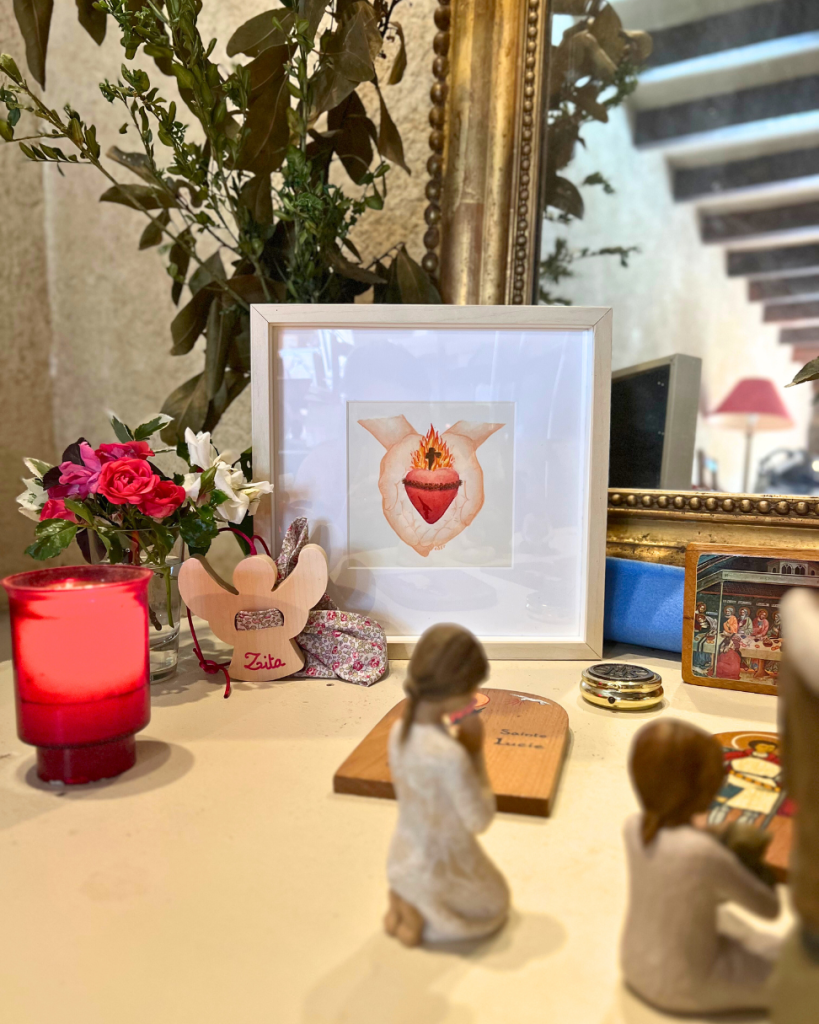 Coin prière mettant le Coeur Sacré de Jésus à l'honneur